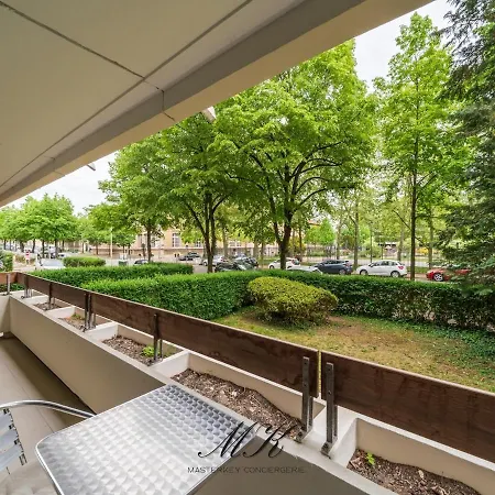 Le Charmille Balcon Face Aux Arbres Charlemagne Apartman